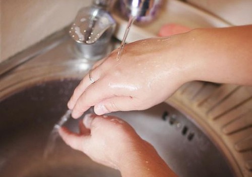 ВИКТОРИНА: 4 вопроса о чистоте рук