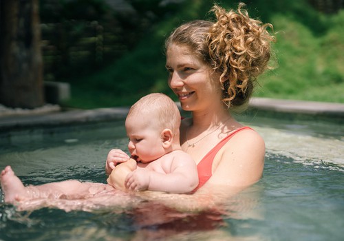 Выбираем бассейн для малыша: обзор рижских бассейнов от мамы МК