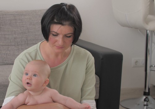 Видео: как успокоить малыша