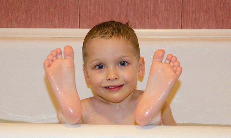 Креативно, практично, современно: Что делать, если ребёнок не любит мыться?