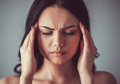 Регулярная головная боль: почему она появляется и как с этим бороться?