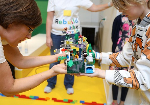 Игры с кубиками LEGO - бесконечный простор для фантазии и творчества!