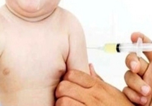Нужно ли детям делать прививки?