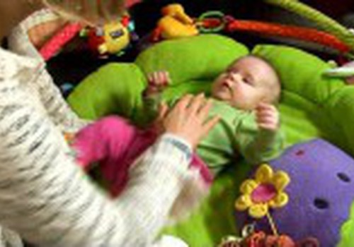 ВИДЕО: как развивается сенсорика у новорожденных