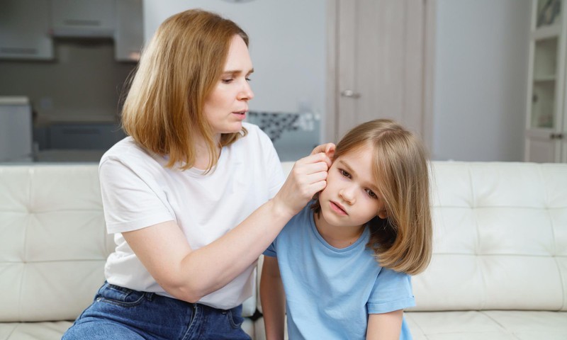 Ушки болят или что важно знать об ушных болях у детей и взрослых